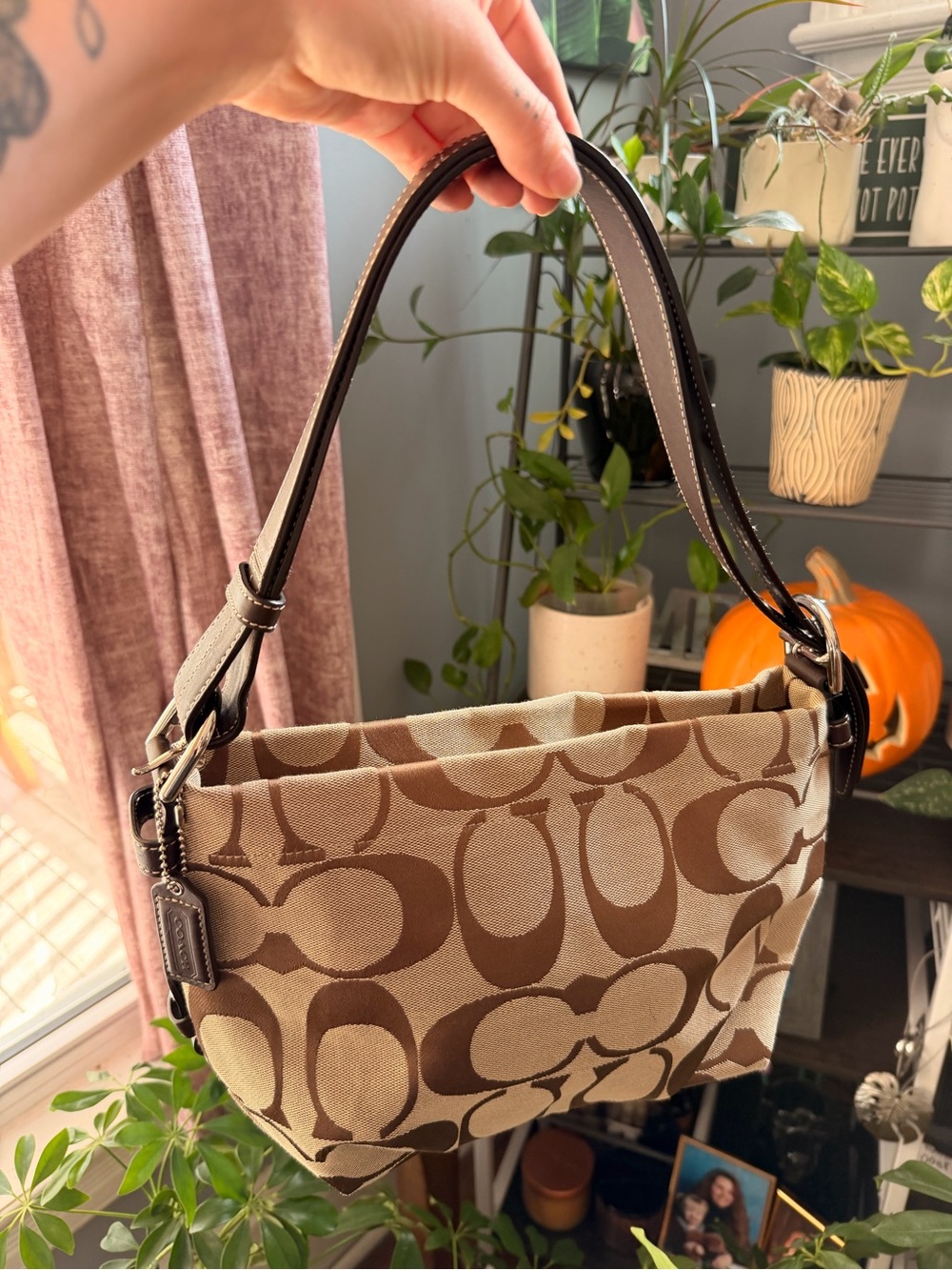 Coach Signature Canvas Mia Tote / Shoulder Bag